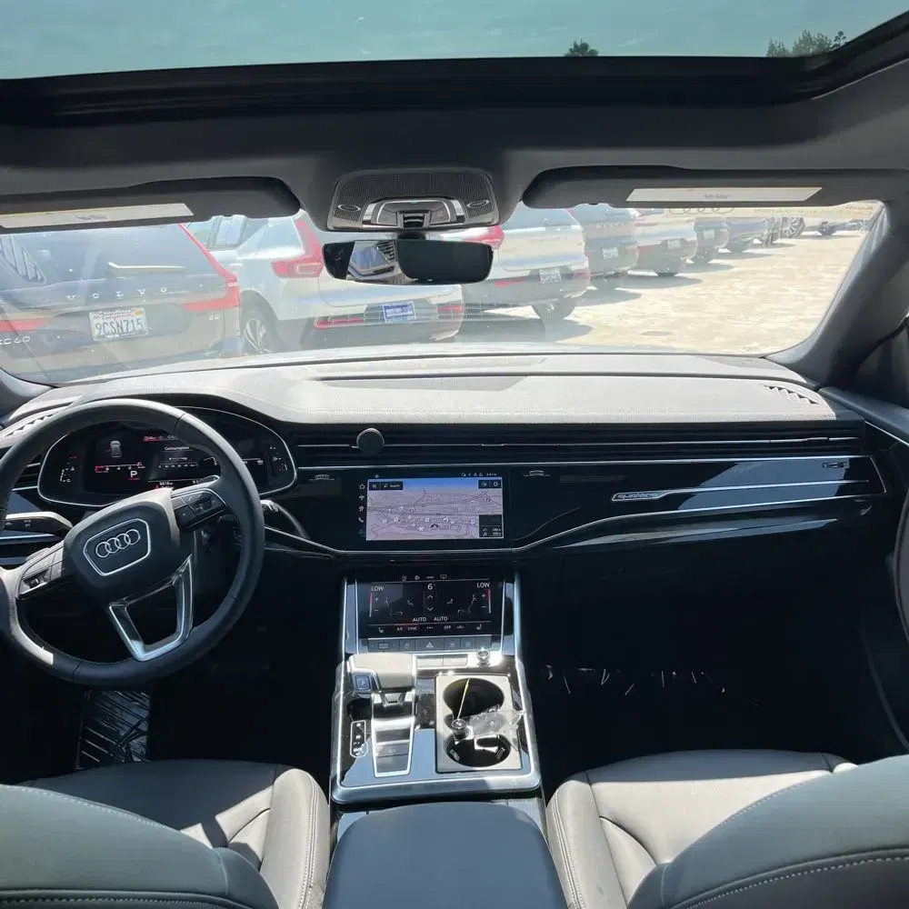 2025 Audi Q8 Premium 55