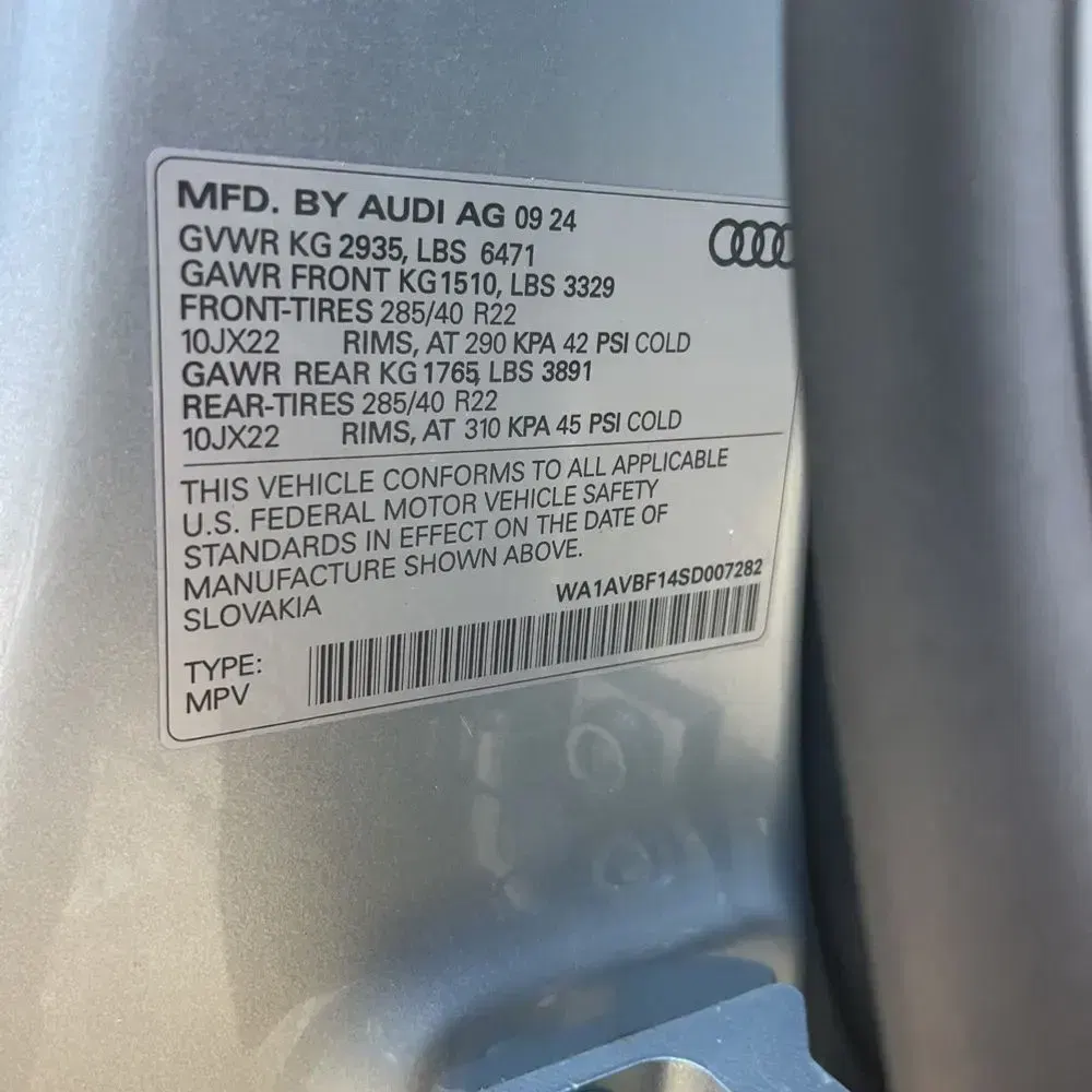 2025 Audi Q8 Premium 55