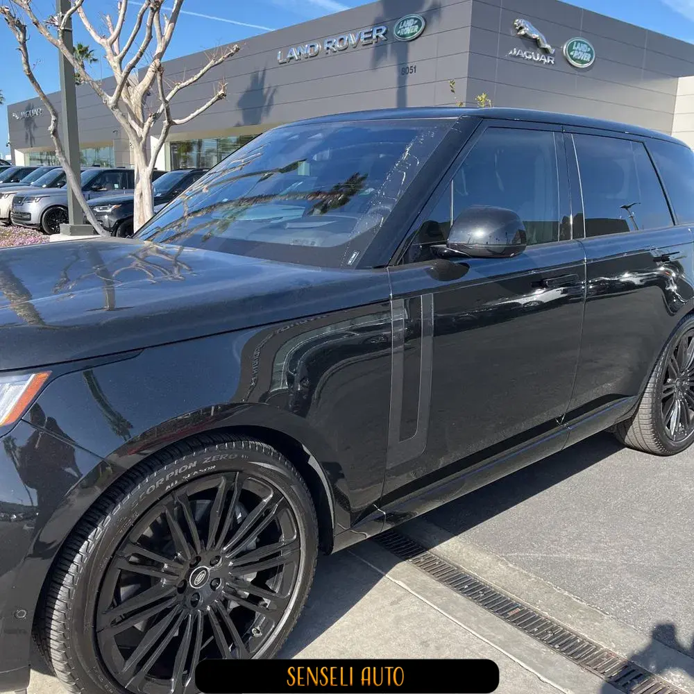 2023 Land Rover Range Rover P530 SE