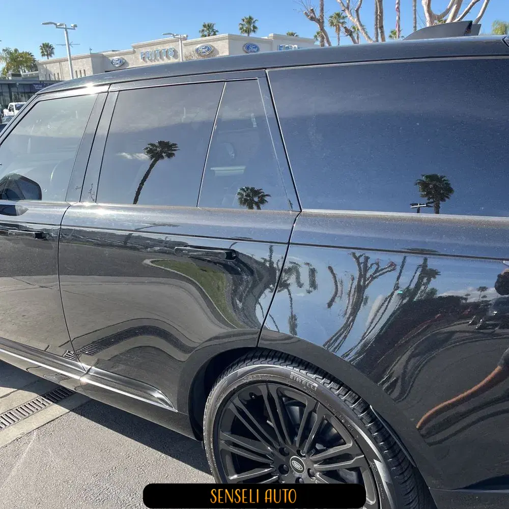 2023 Land Rover Range Rover P530 SE