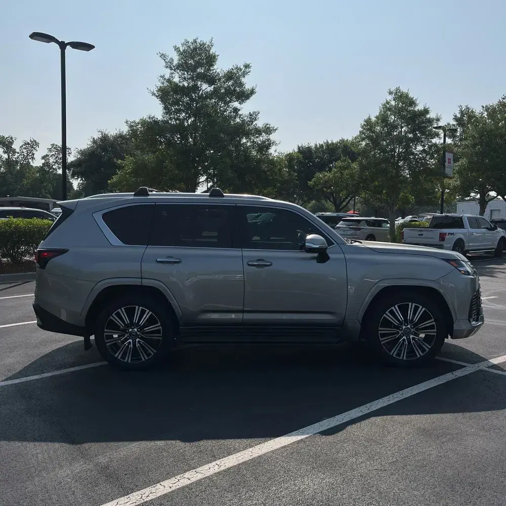2024 Lexus LX 600 Luxury
