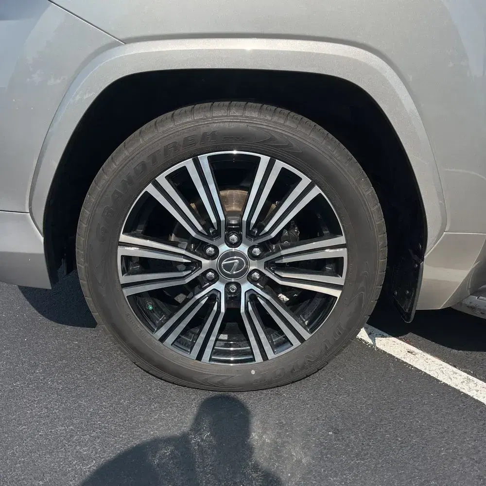 2024 Lexus LX 600 Luxury