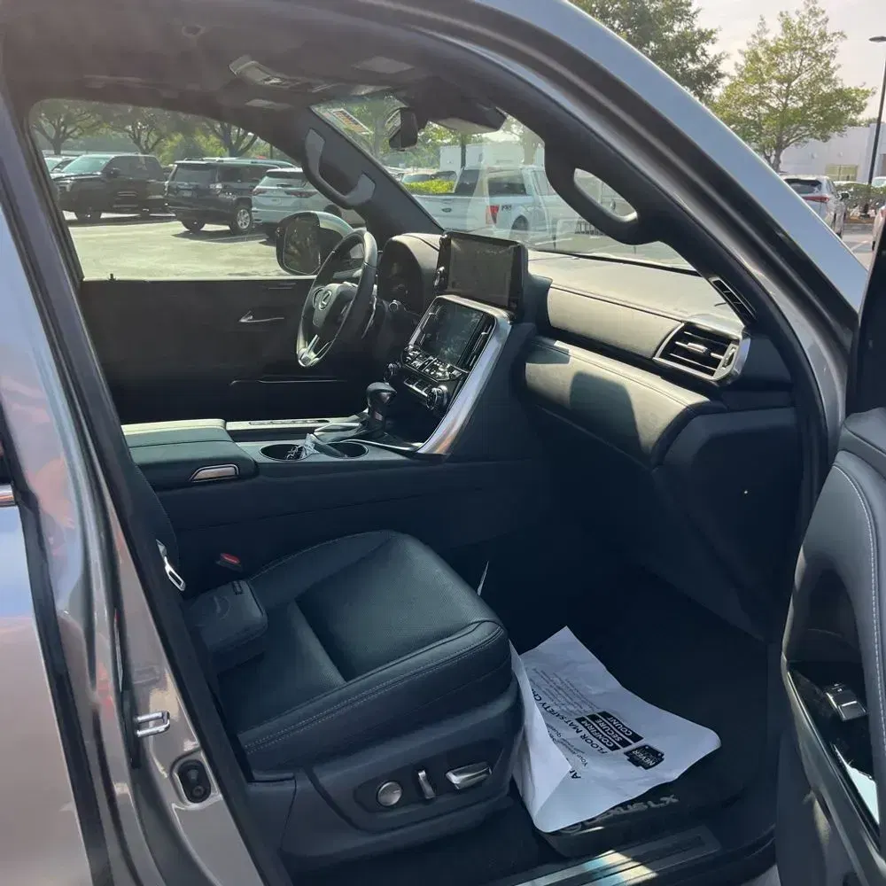 2024 Lexus LX 600 Luxury