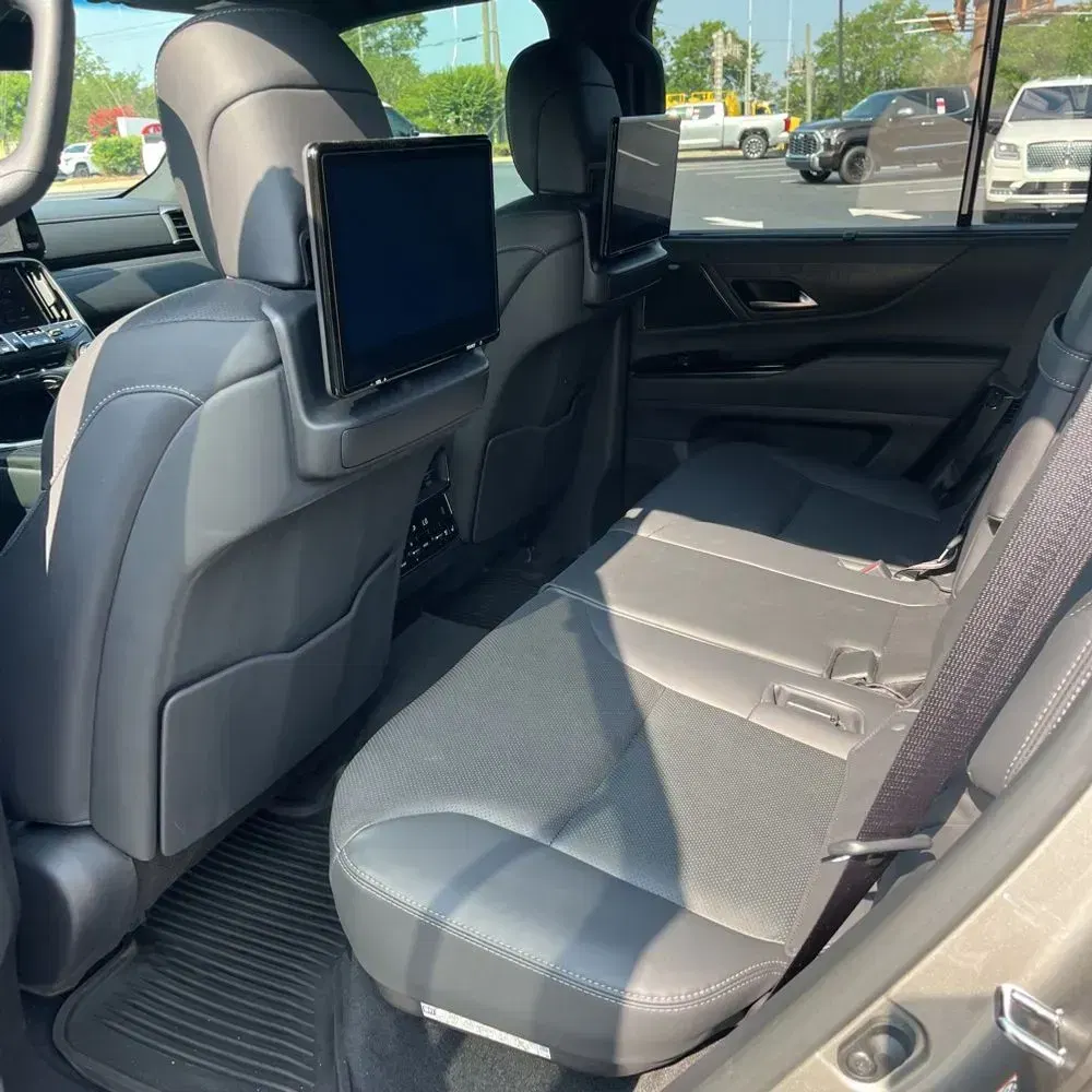 2024 Lexus LX 600 Luxury