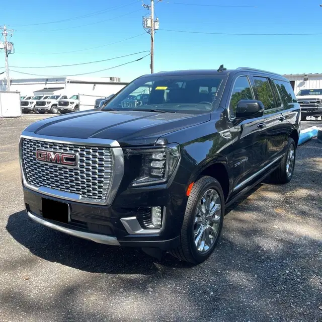 2023 GMC Yukon XL Denali
