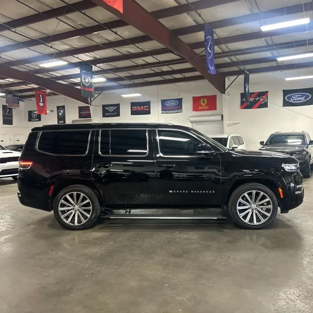 2023 Jeep Grand Wagoneer Series II