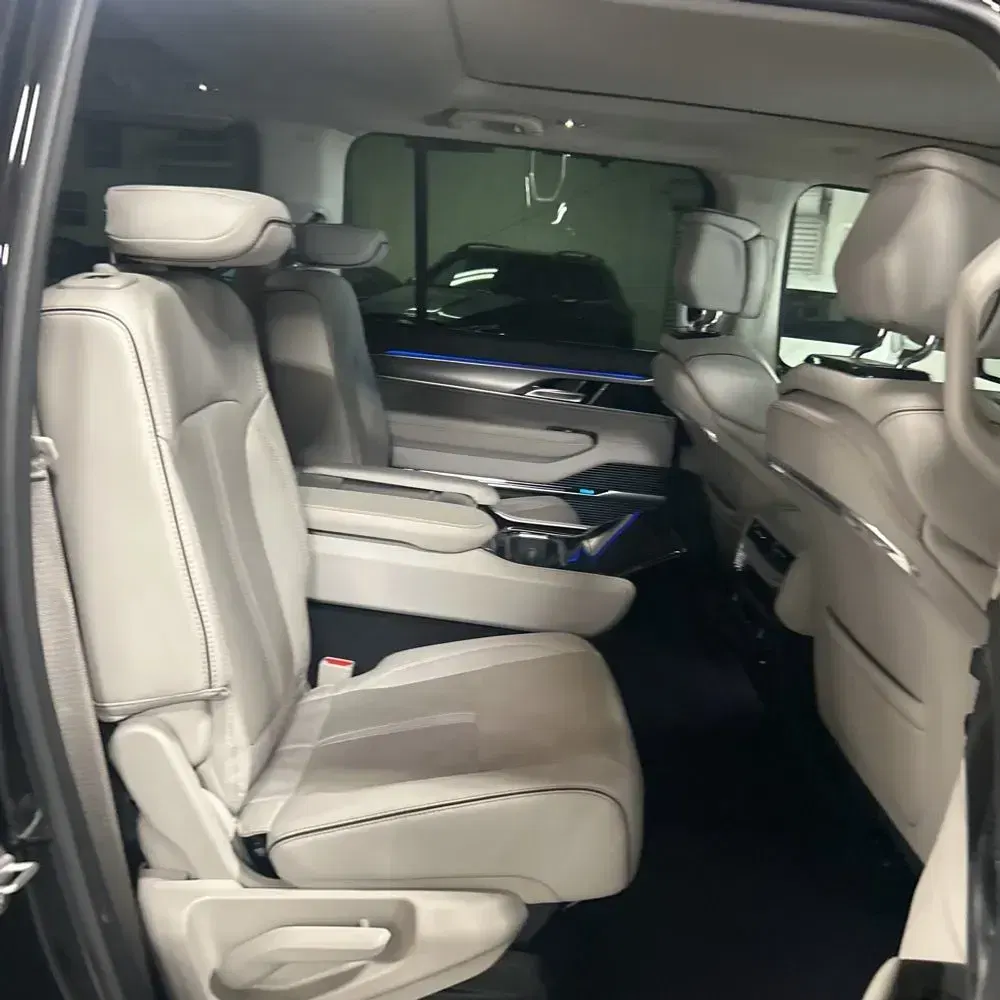 2023 Jeep Grand Wagoneer Series II