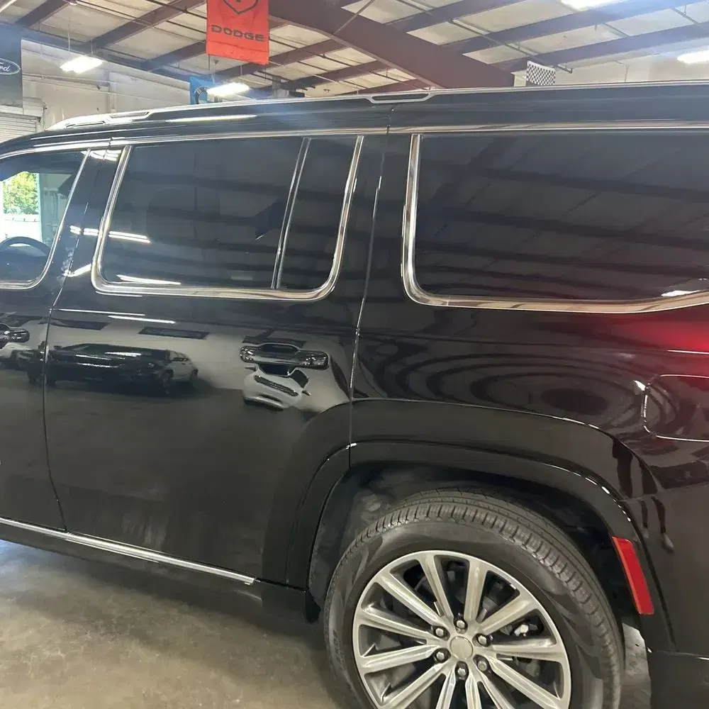 2023 Jeep Grand Wagoneer Series II