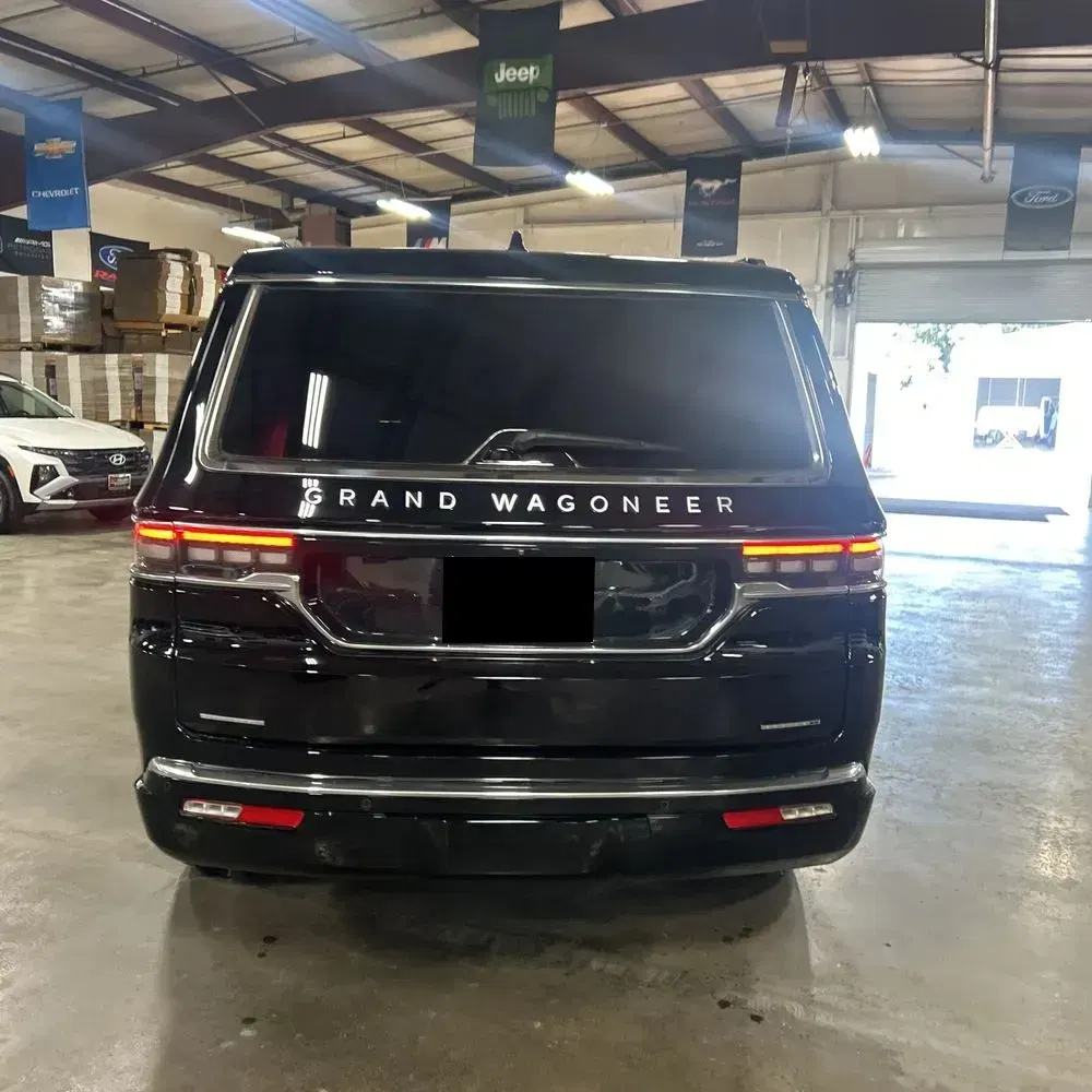 2023 Jeep Grand Wagoneer Series II