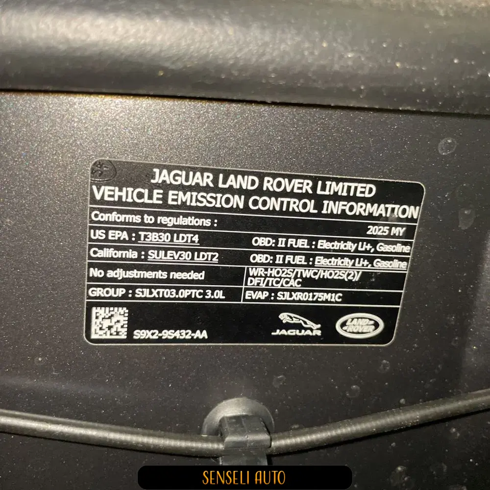 2025 Land Rover Range Rover SE P550e