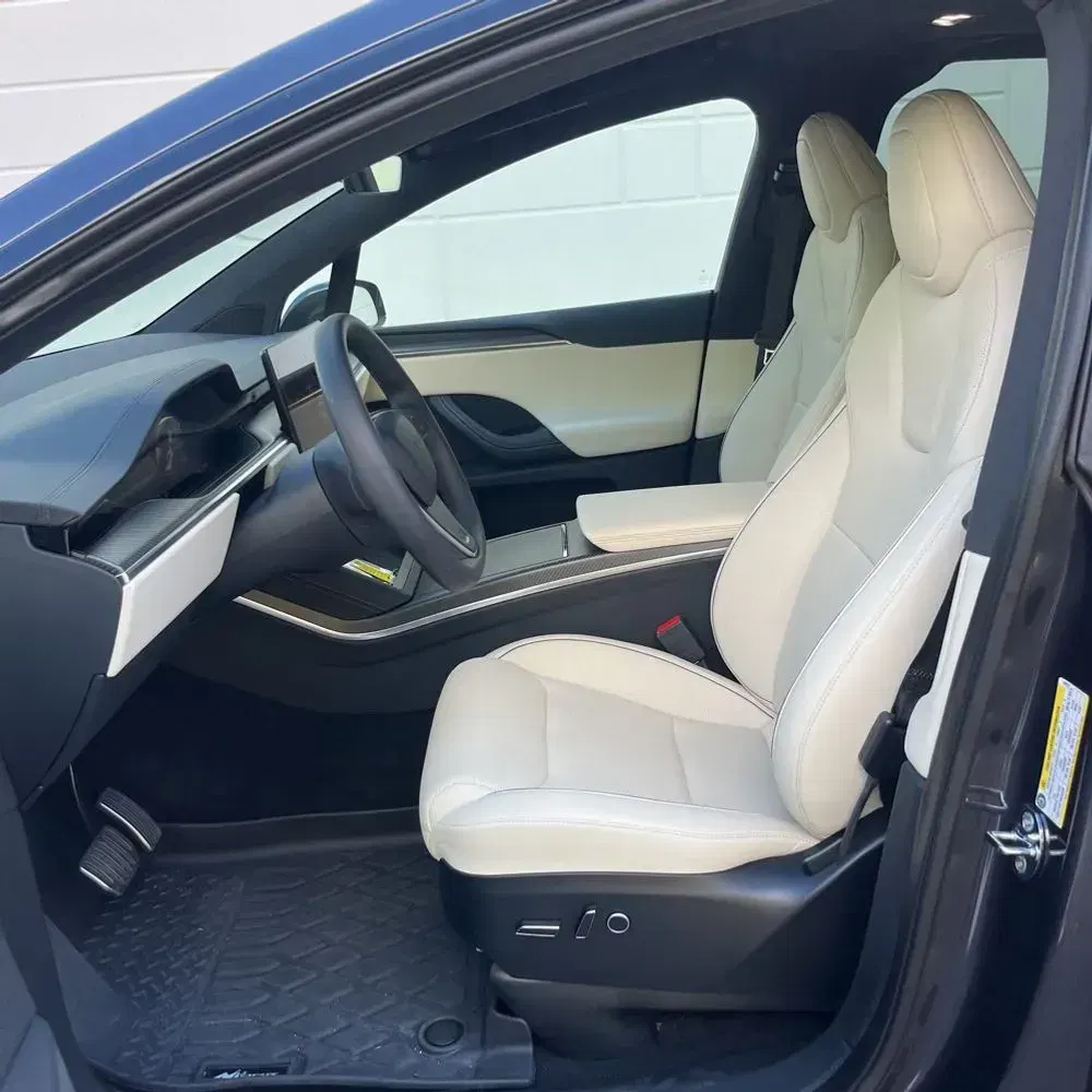 2024 Tesla Model X Plaid