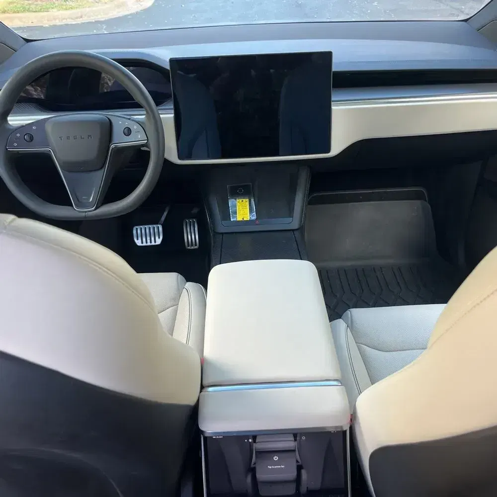 2024 Tesla Model X Plaid