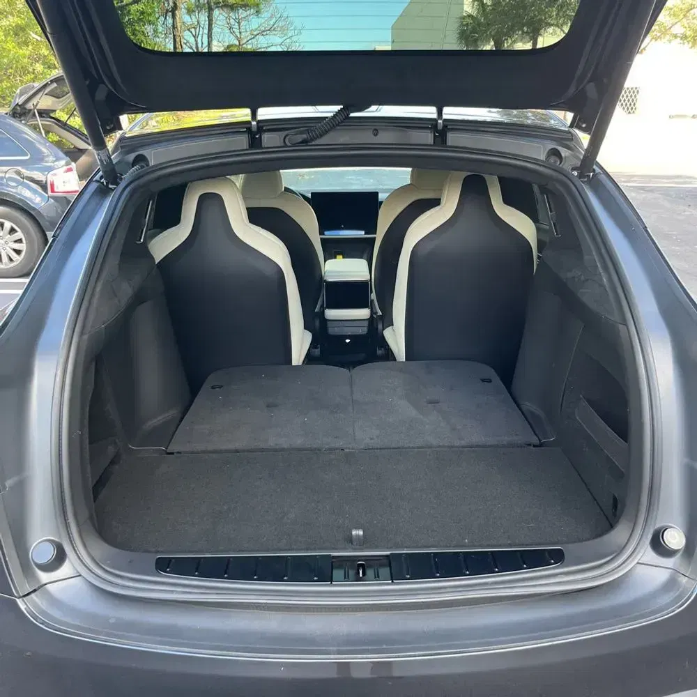 2024 Tesla Model X Plaid