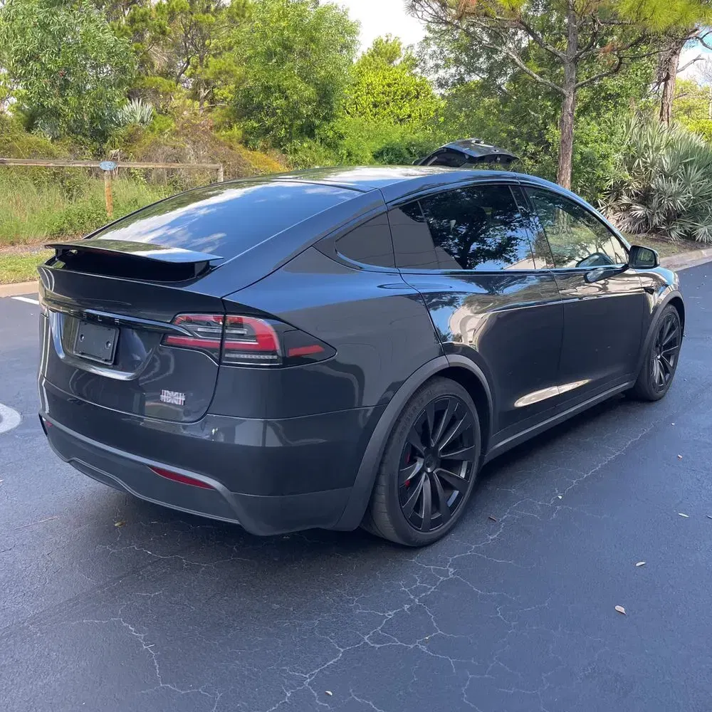 2024 Tesla Model X Plaid