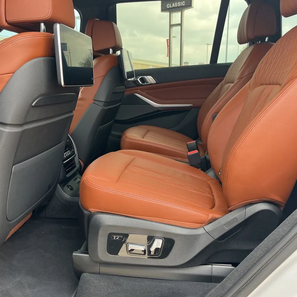 2022 BMW X7 ALPINA XB7