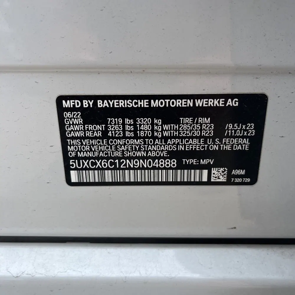 2022 BMW X7 ALPINA XB7
