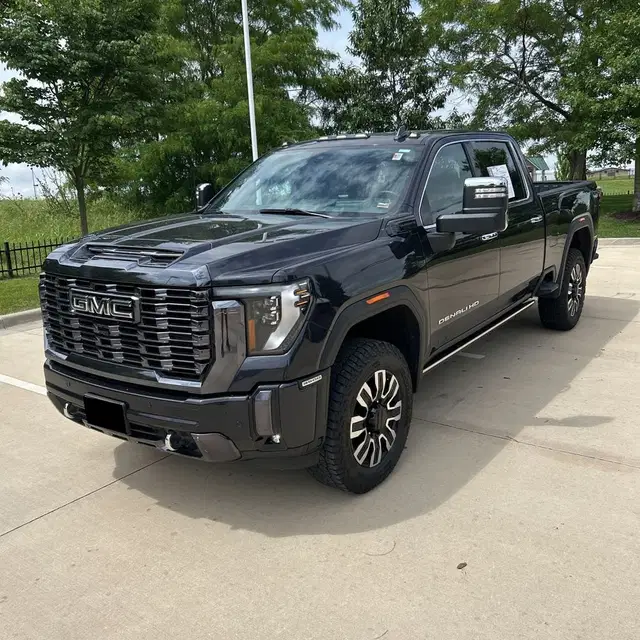 2024 GMC Sierra 3500HD Denali Ultimate