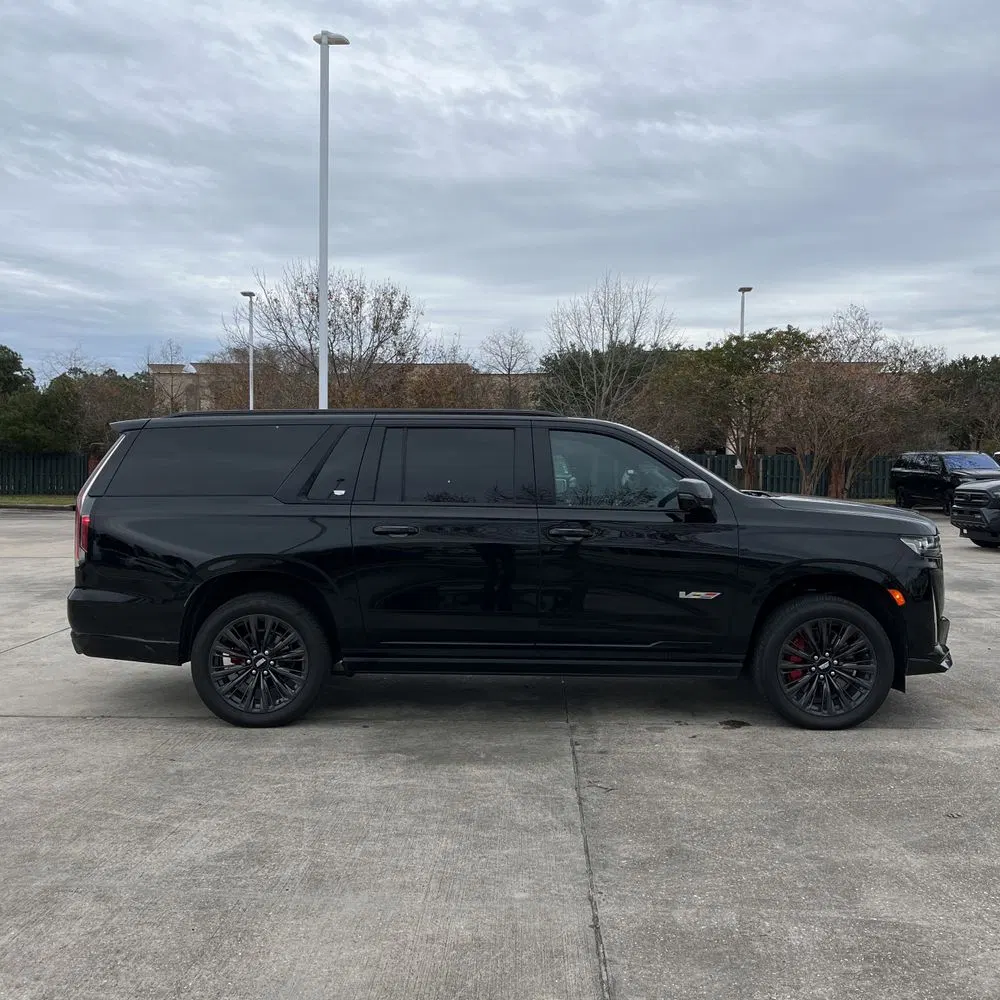 2023 Cadillac Escalade-V ESV Base
