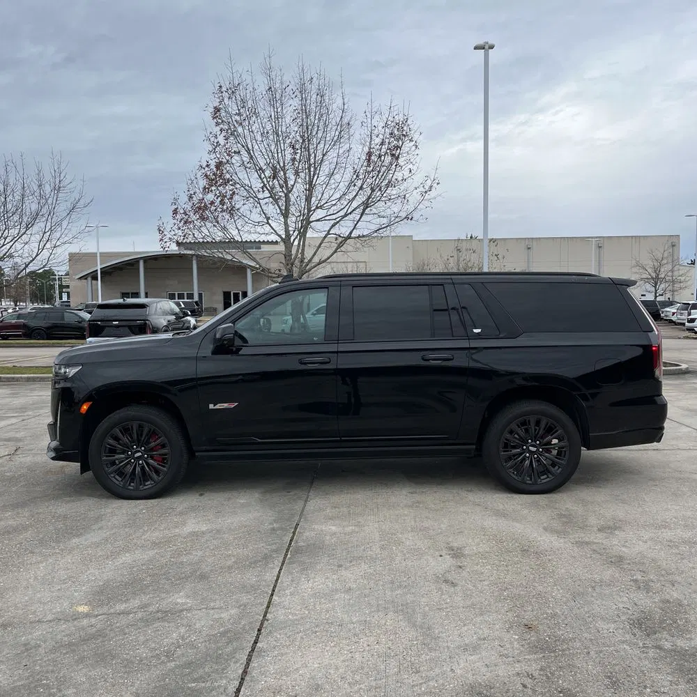 2023 Cadillac Escalade-V ESV Base