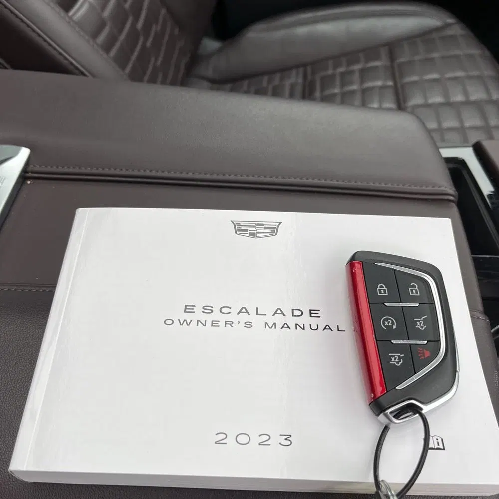 2023 Cadillac Escalade-V ESV Base