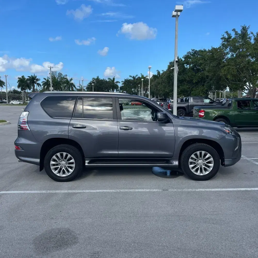 2023 Lexus GX 460 Base