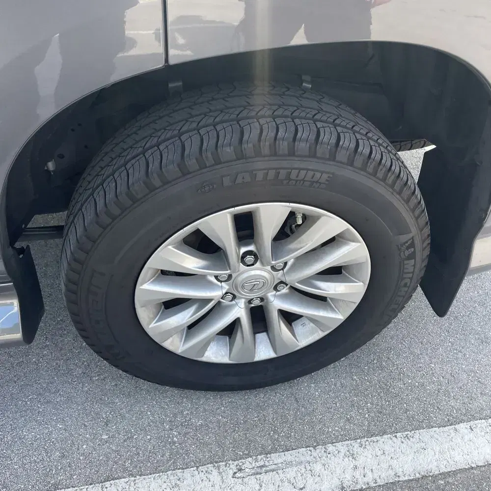 2023 Lexus GX 460 Base