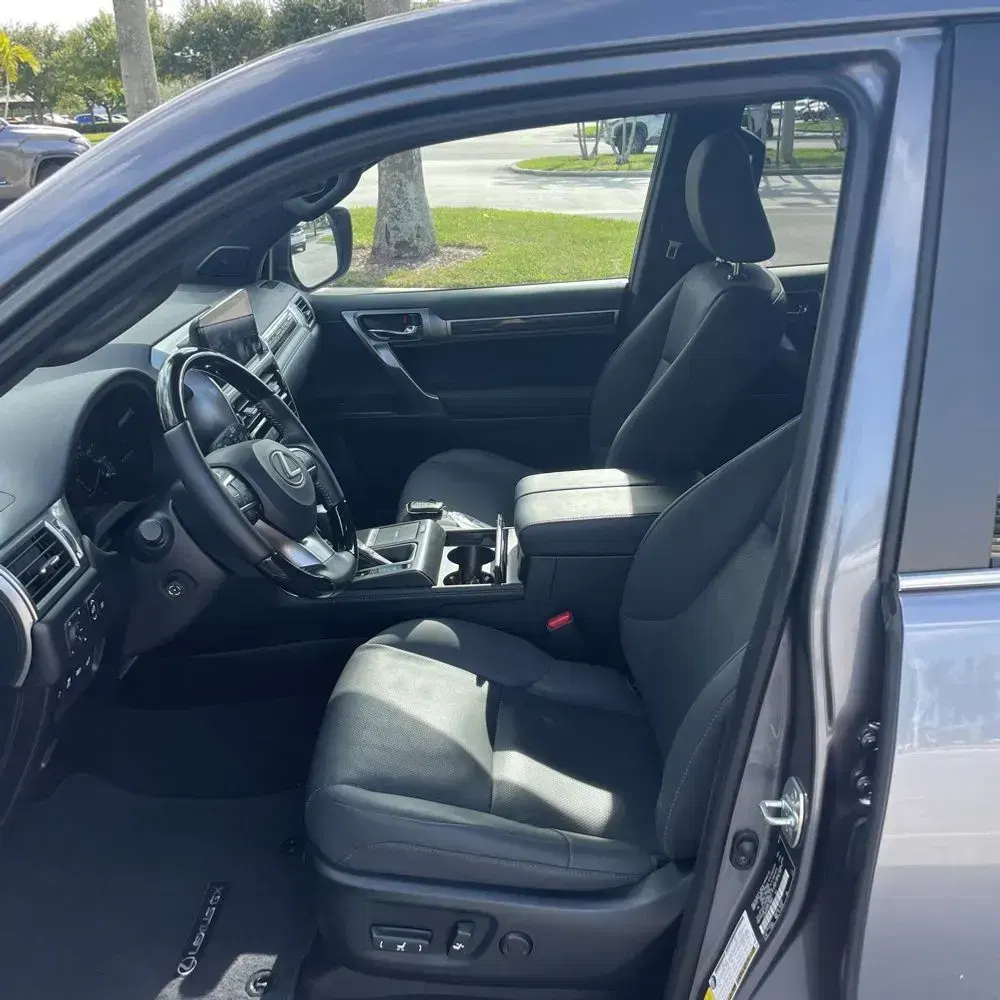 2023 Lexus GX 460 Base