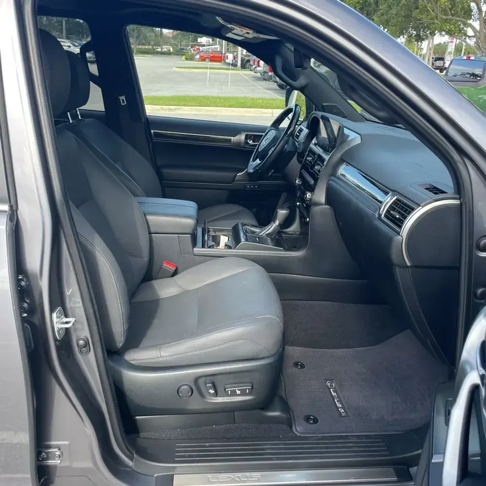 2023 Lexus GX 460 Base