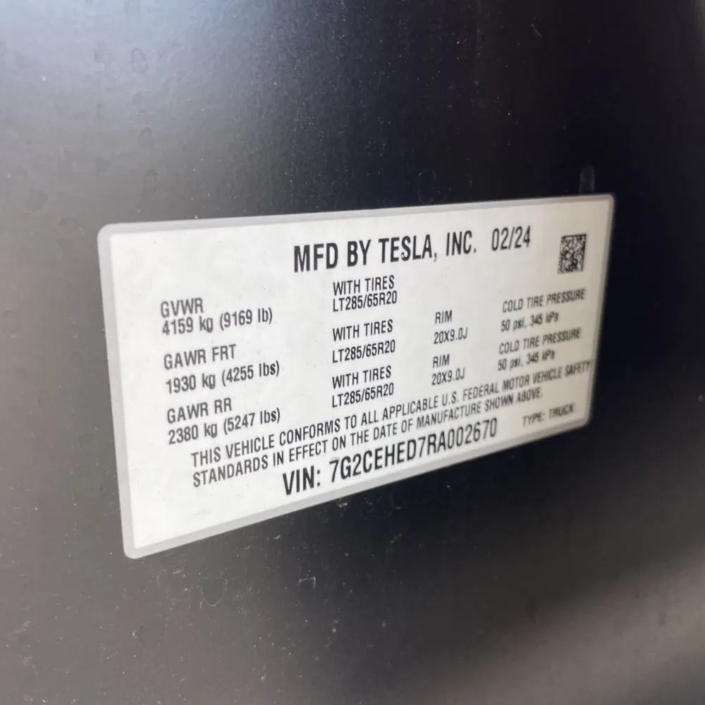 2024 Tesla Cybertruck Base