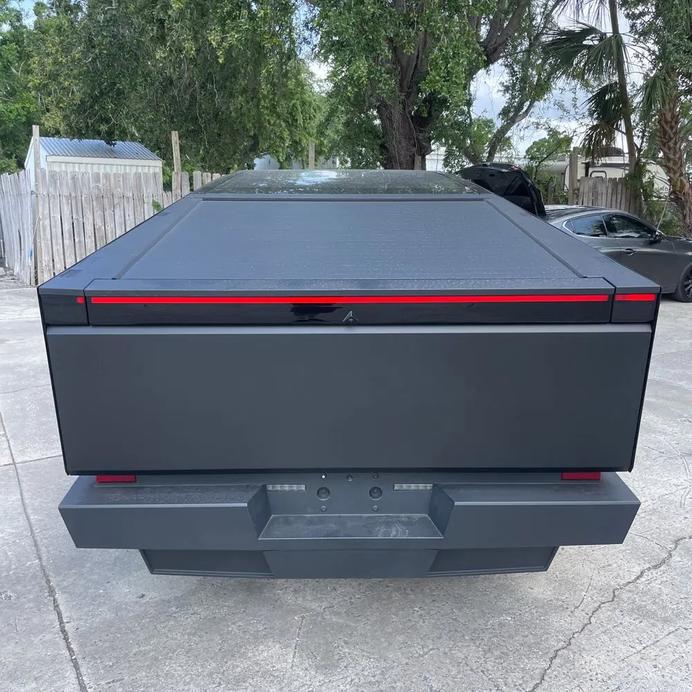 2024 Tesla Cybertruck Base