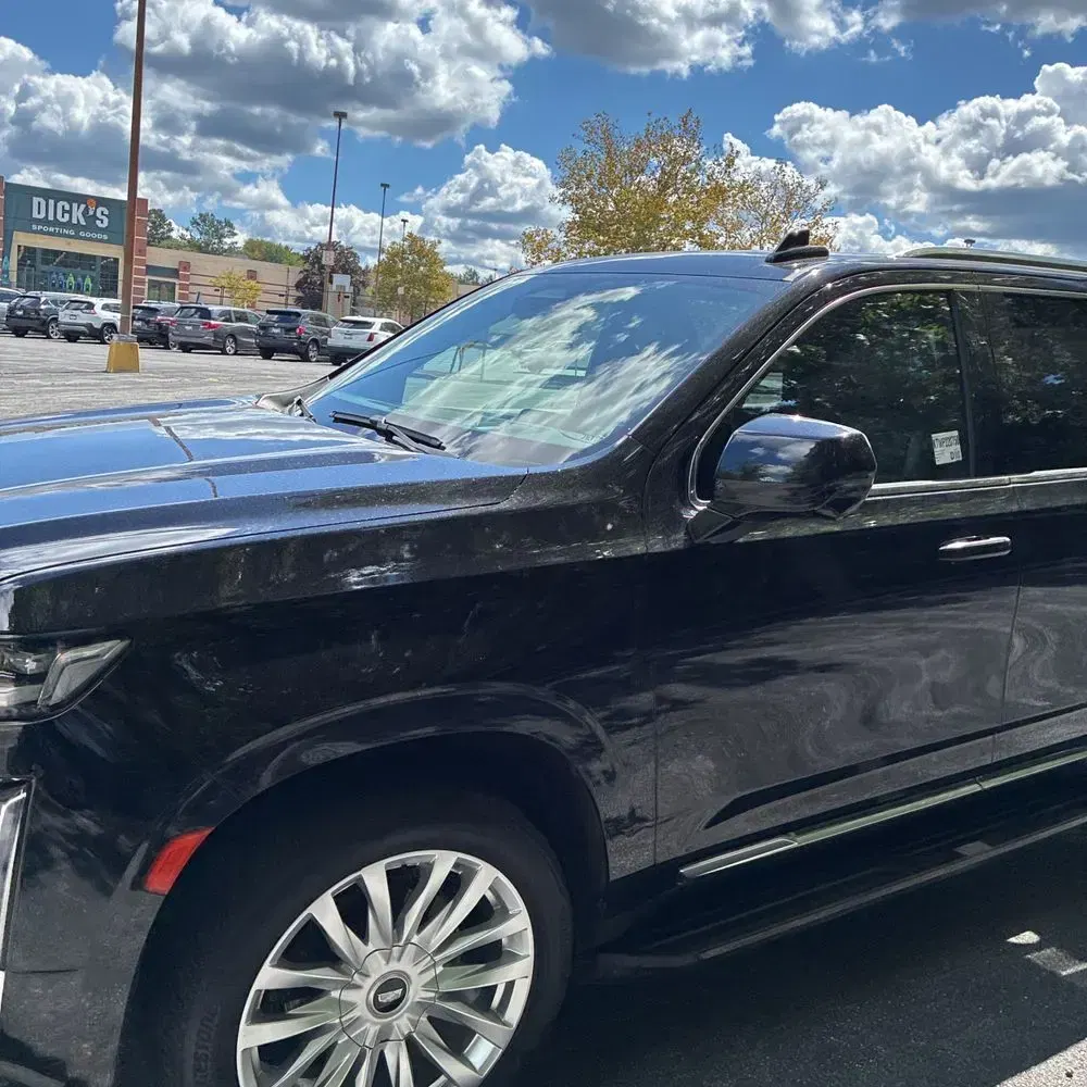 2022 Cadillac Escalade Luxury