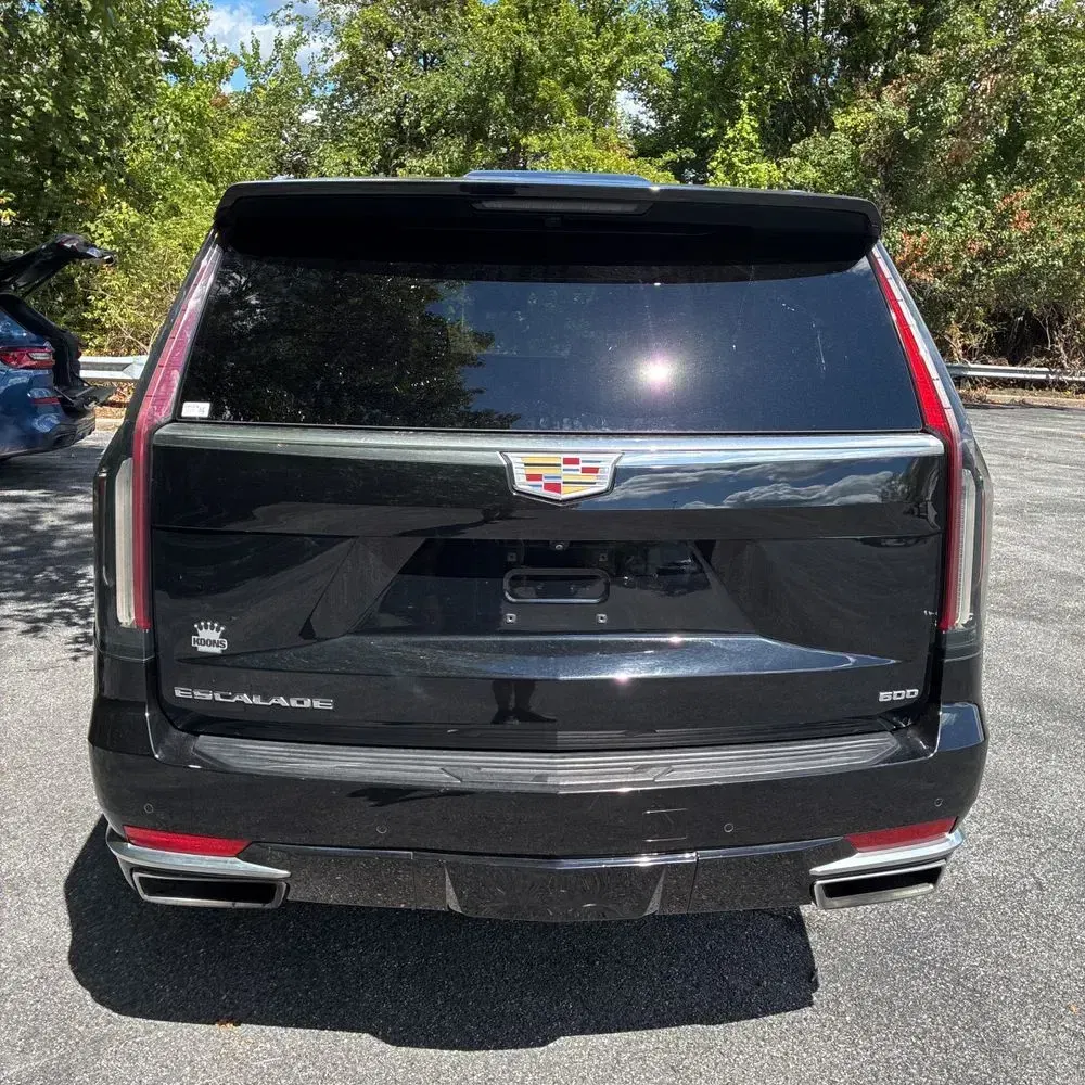 2022 Cadillac Escalade Luxury