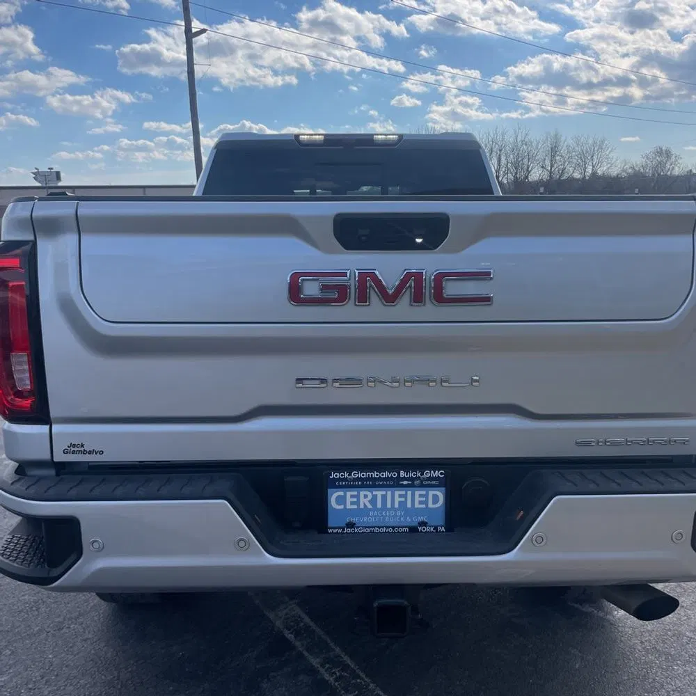 2023 GMC Sierra 2500HD Denali