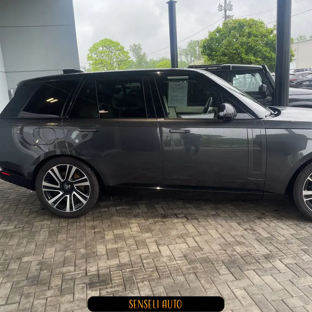 2023 Land Rover Range Rover P530 SE