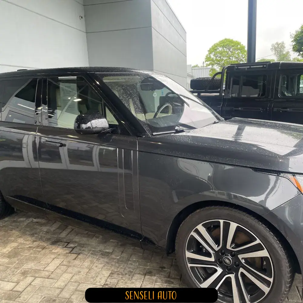 2023 Land Rover Range Rover P530 SE