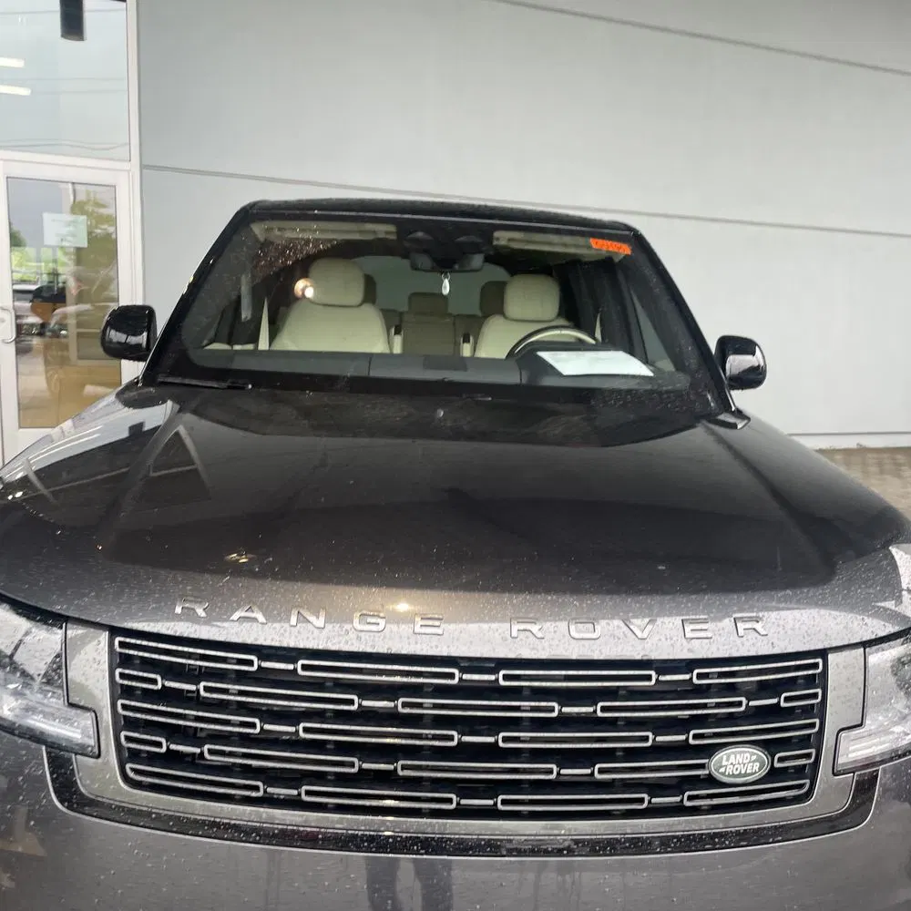2023 Land Rover Range Rover P530 SE