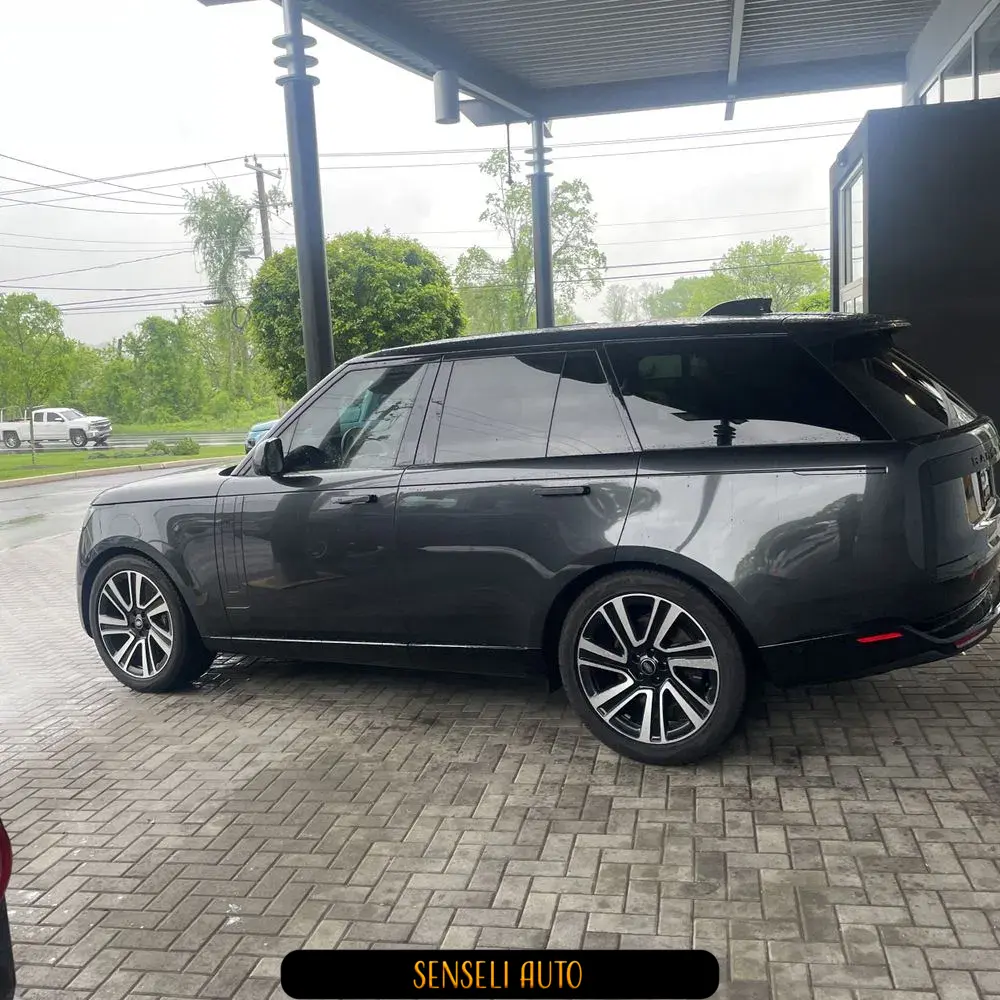 2023 Land Rover Range Rover P530 SE