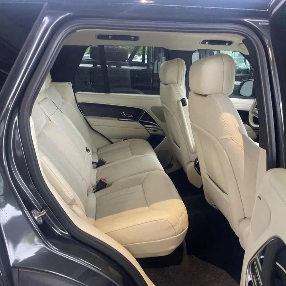2023 Land Rover Range Rover P530 SE