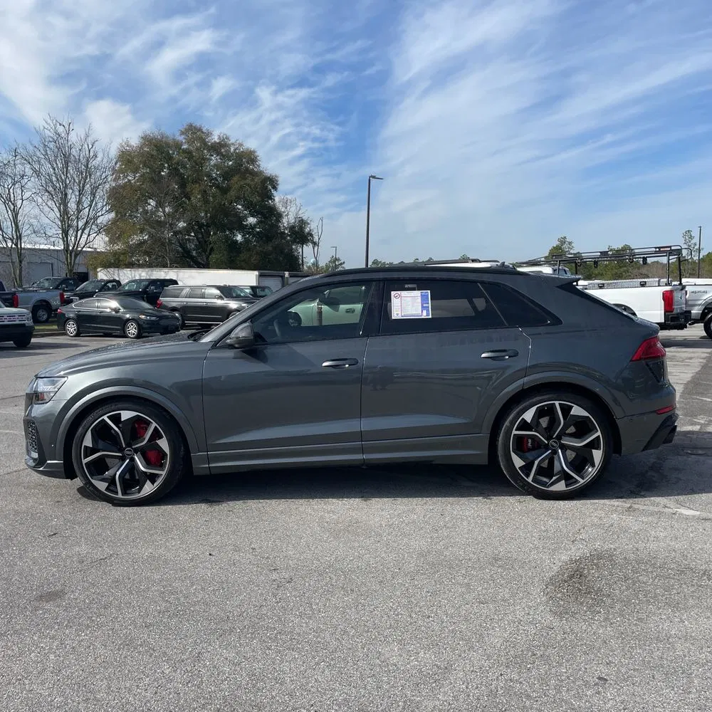 2023 Audi RS Q8