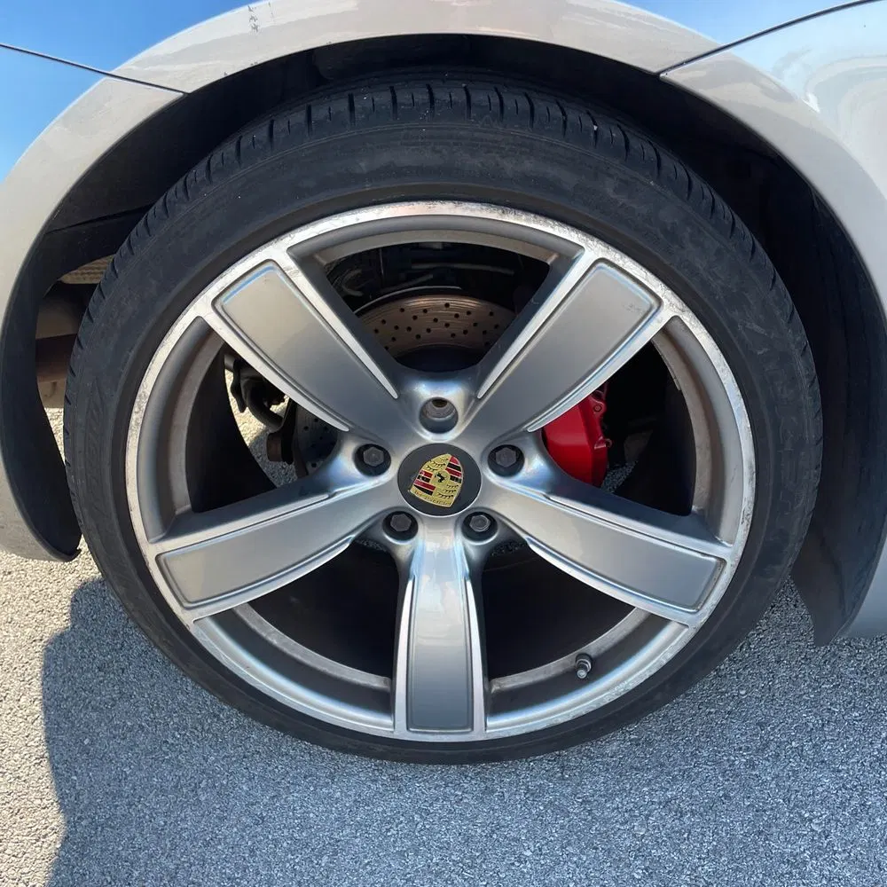 2018 Porsche 718 Cayman Base