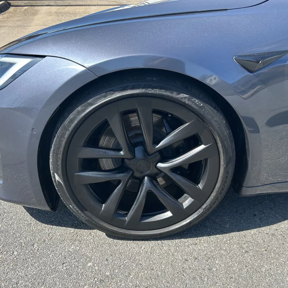 2022 Tesla Model S Plaid