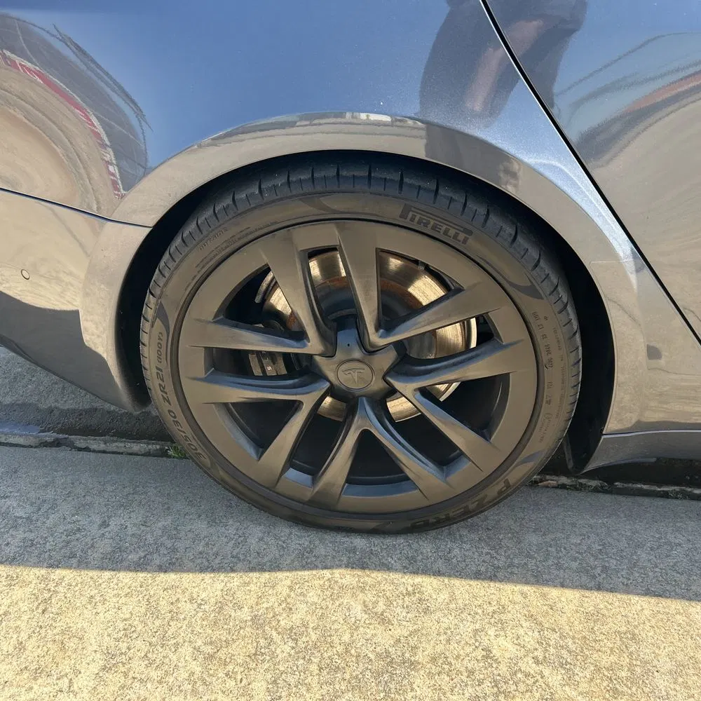 2022 Tesla Model S Plaid