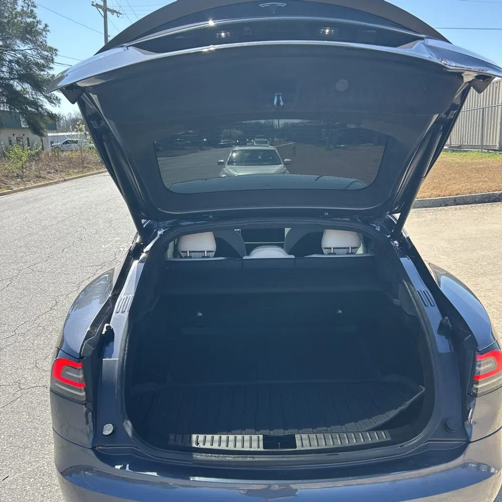 2022 Tesla Model S Plaid