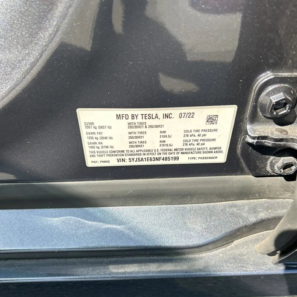 2022 Tesla Model S Plaid