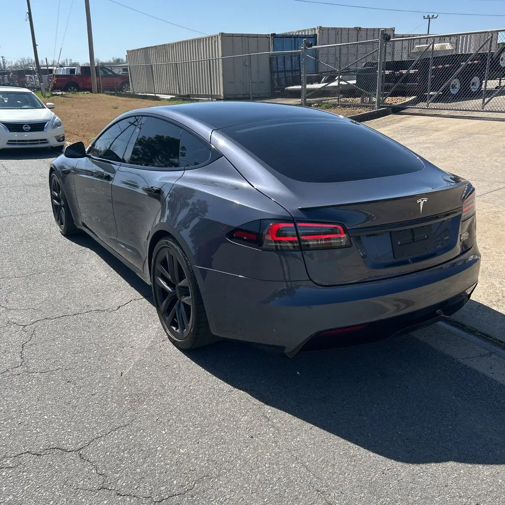 2022 Tesla Model S Plaid