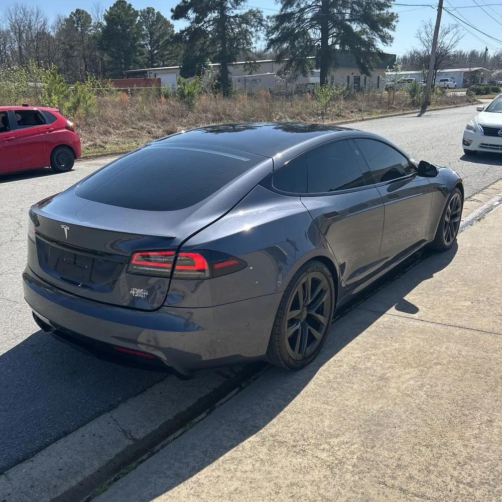 2022 Tesla Model S Plaid