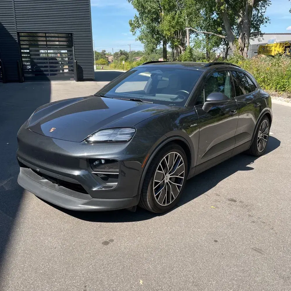 2024 Porsche Macan EV 4