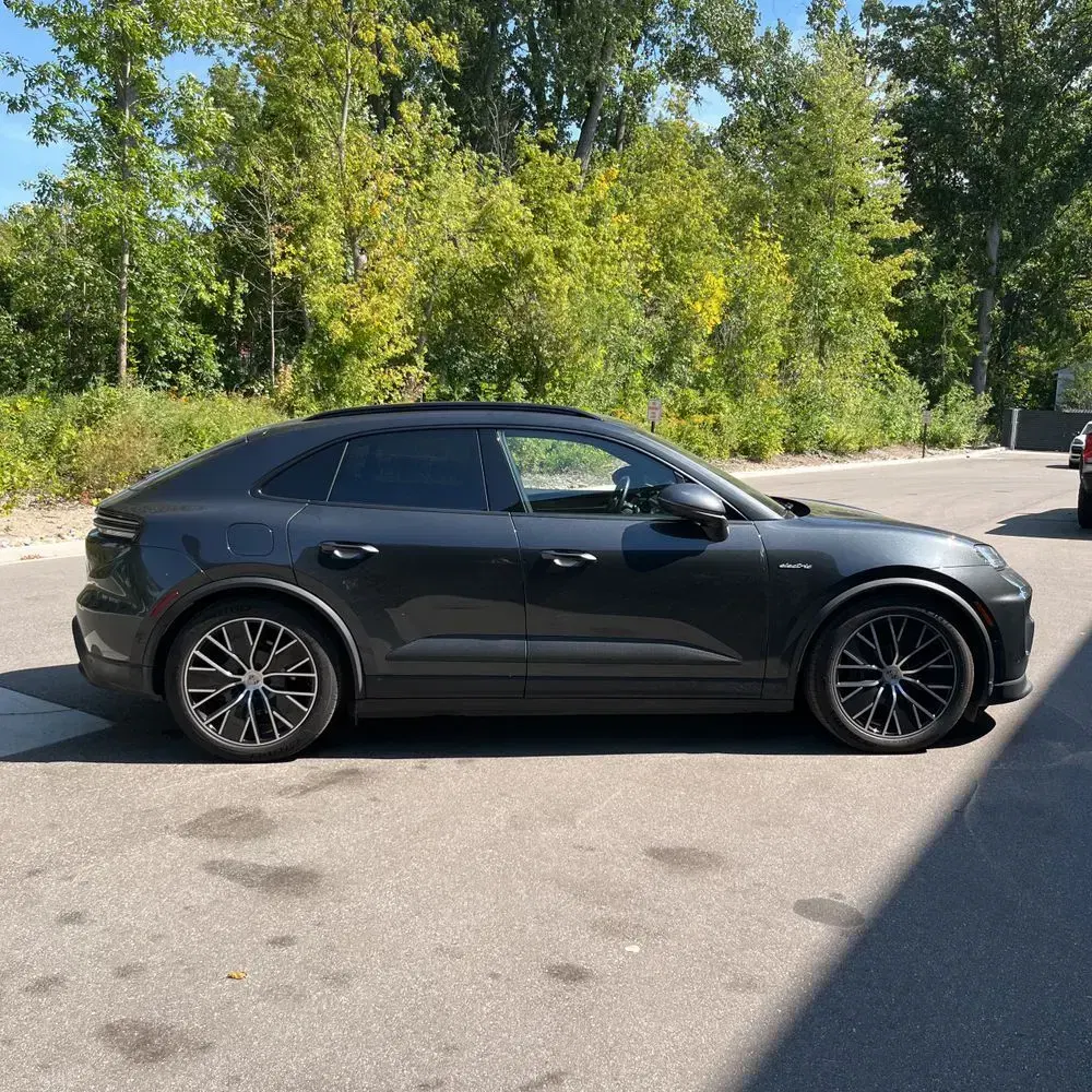 2024 Porsche Macan EV 4