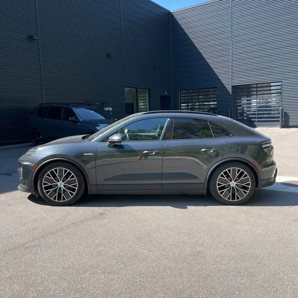2024 Porsche Macan EV 4