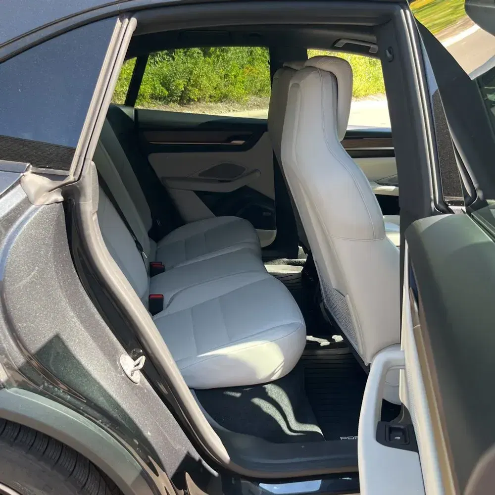 2024 Porsche Macan EV 4